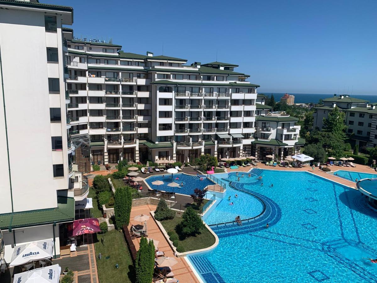 Kalina Private Apartments In Emerald Resort, 拉夫达 外观 照片