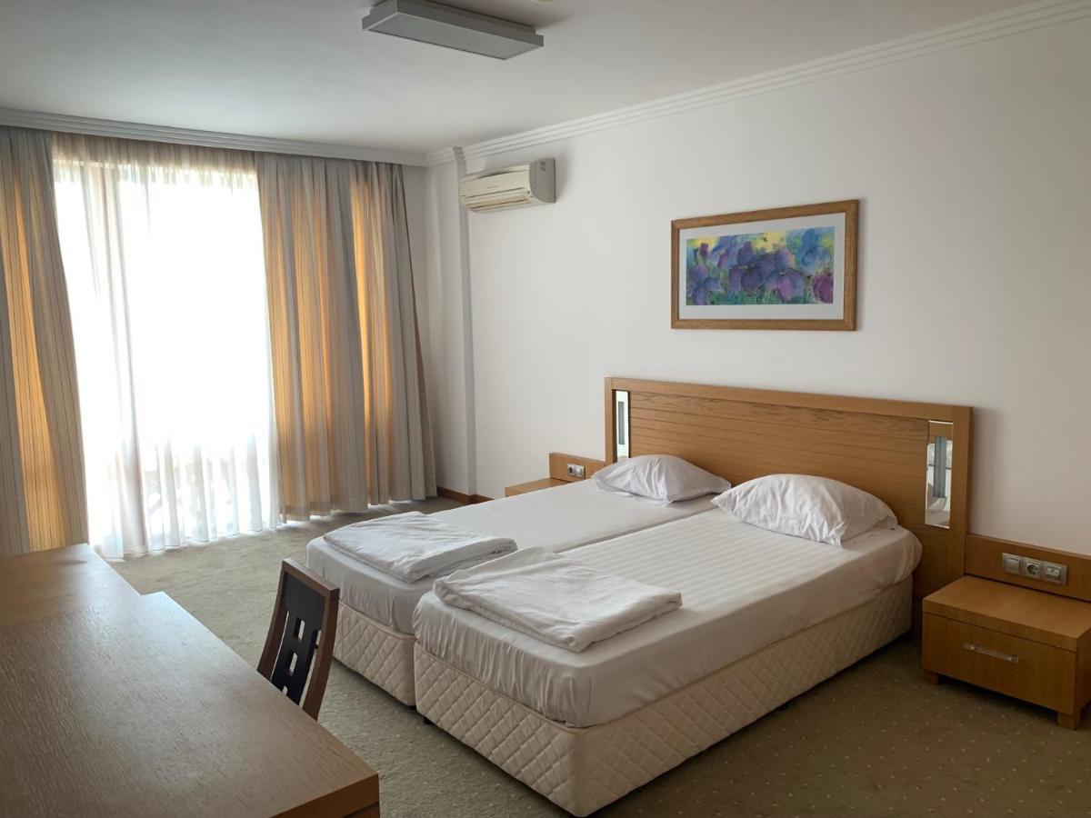 Kalina Private Apartments In Emerald Resort, 拉夫达 外观 照片
