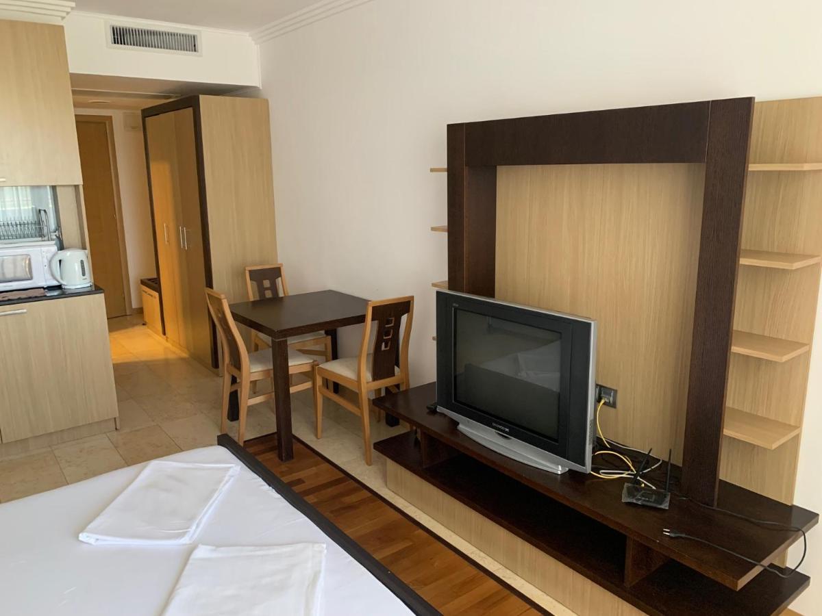 Kalina Private Apartments In Emerald Resort, 拉夫达 外观 照片