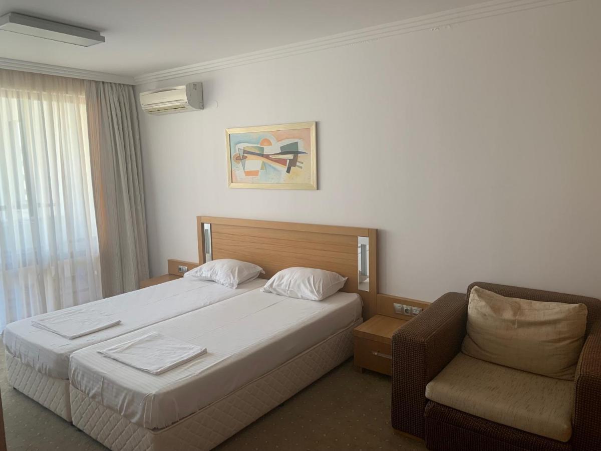 Kalina Private Apartments In Emerald Resort, 拉夫达 外观 照片