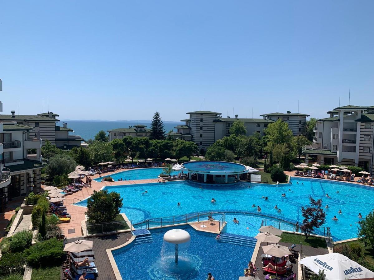 Kalina Private Apartments In Emerald Resort, 拉夫达 外观 照片
