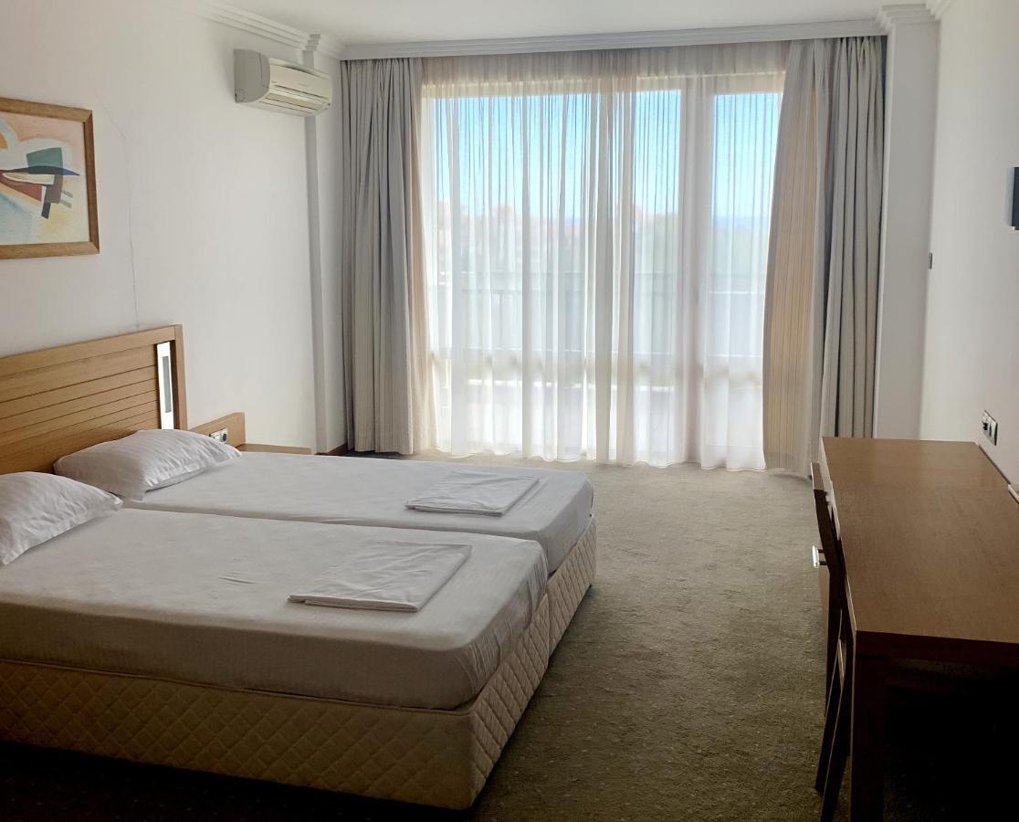 Kalina Private Apartments In Emerald Resort, 拉夫达 外观 照片