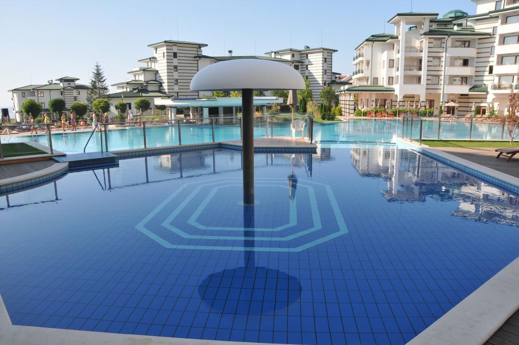 Kalina Private Apartments In Emerald Resort, 拉夫达 外观 照片