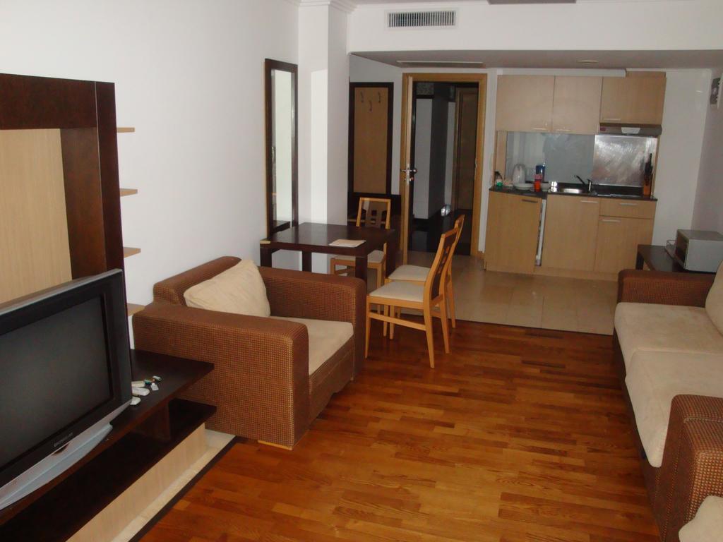 Kalina Private Apartments In Emerald Resort, 拉夫达 外观 照片