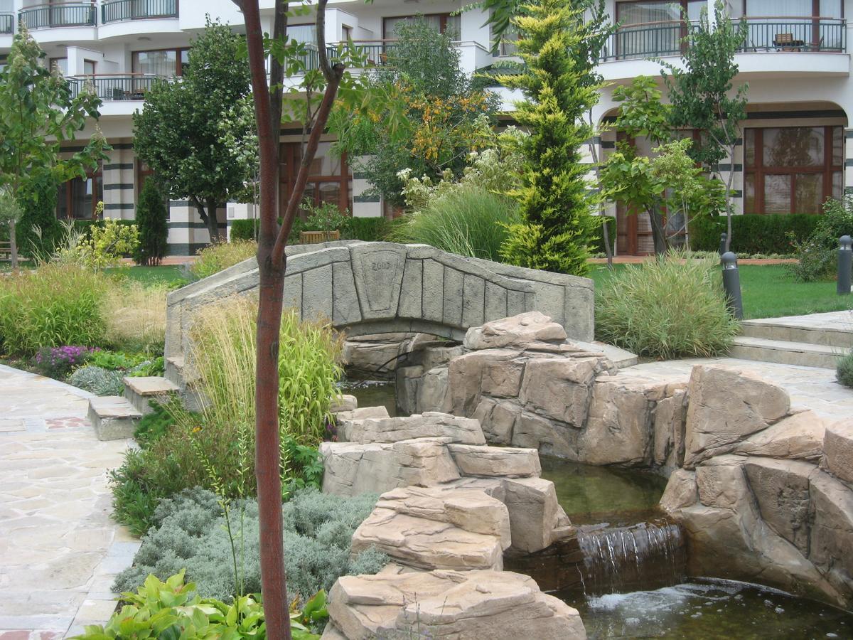 Kalina Private Apartments In Emerald Resort, 拉夫达 外观 照片