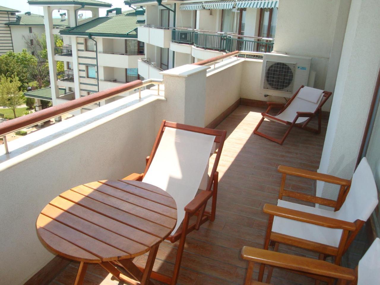 Kalina Private Apartments In Emerald Resort, 拉夫达 外观 照片