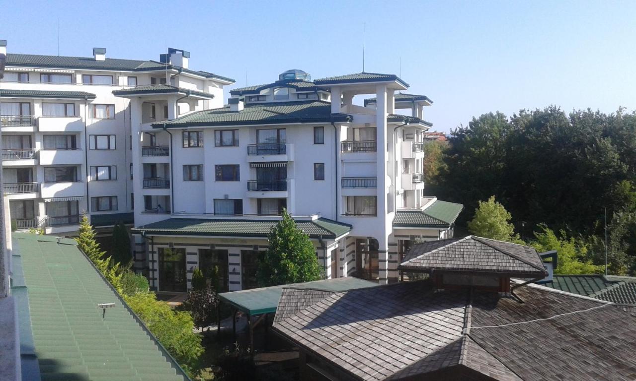 Kalina Private Apartments In Emerald Resort, 拉夫达 外观 照片